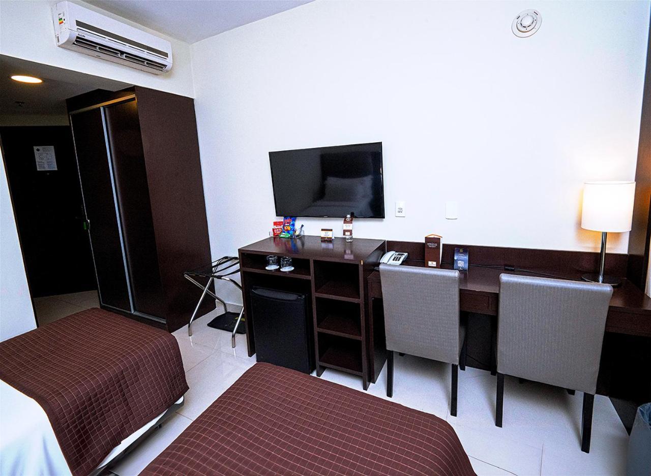 Royal Boutique Paulista Hotel เซาเปาโล ภายนอก รูปภาพ
