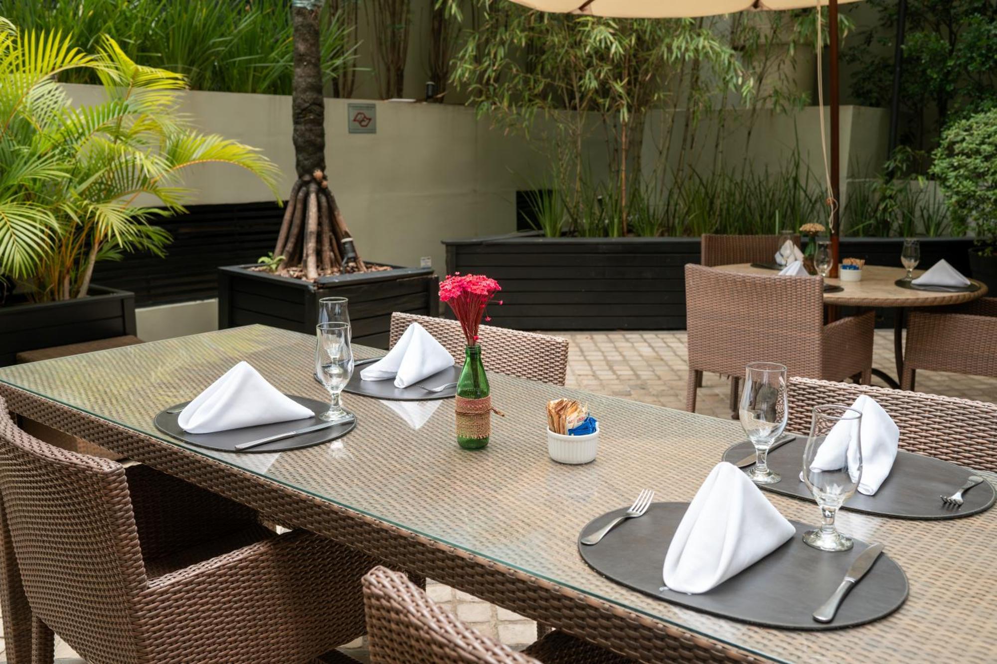 Royal Boutique Paulista Hotel เซาเปาโล ภายนอก รูปภาพ
