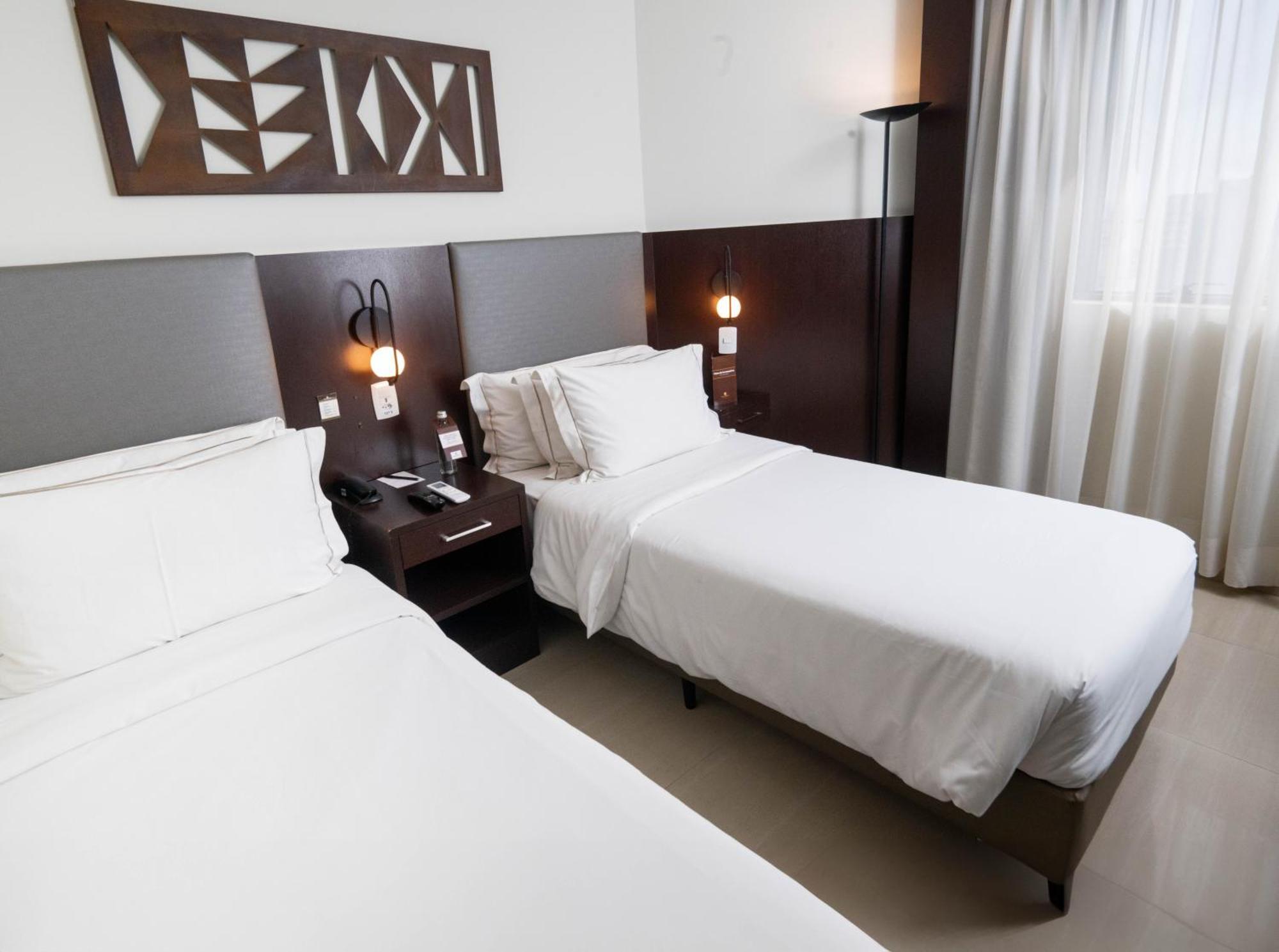 Royal Boutique Paulista Hotel เซาเปาโล ภายนอก รูปภาพ